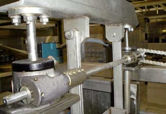 Image of Screw Jacks being used on Machinery 