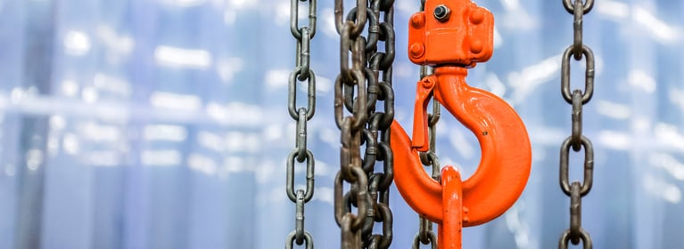 Image of chains hanging 