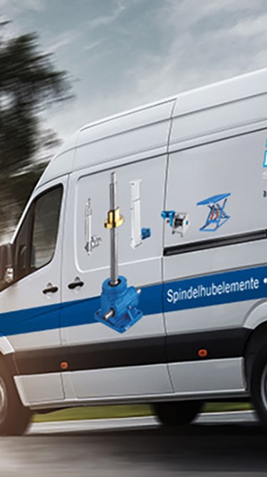 Pfaff-silberblau_Service_Auto_gespiegelt_Website_1440x575px